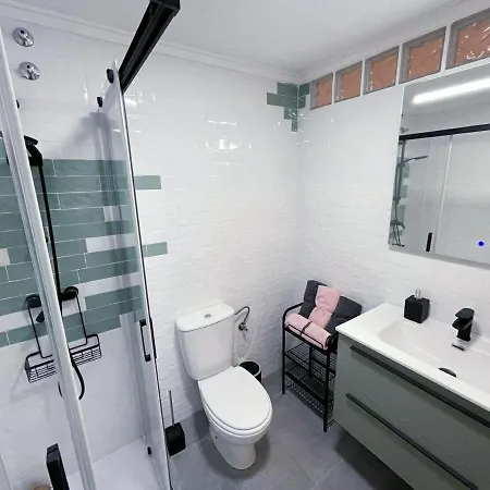 Moderno Apartamento Con Piscina A Pocos Minutos De La Playa Y Aire Acondicionado Apartment *