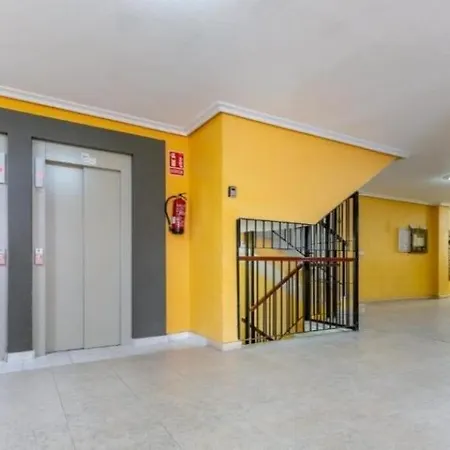 Apartment Moderno Apartamento Con Piscina A Pocos Minutos De La Playa Y Aire Acondicionado